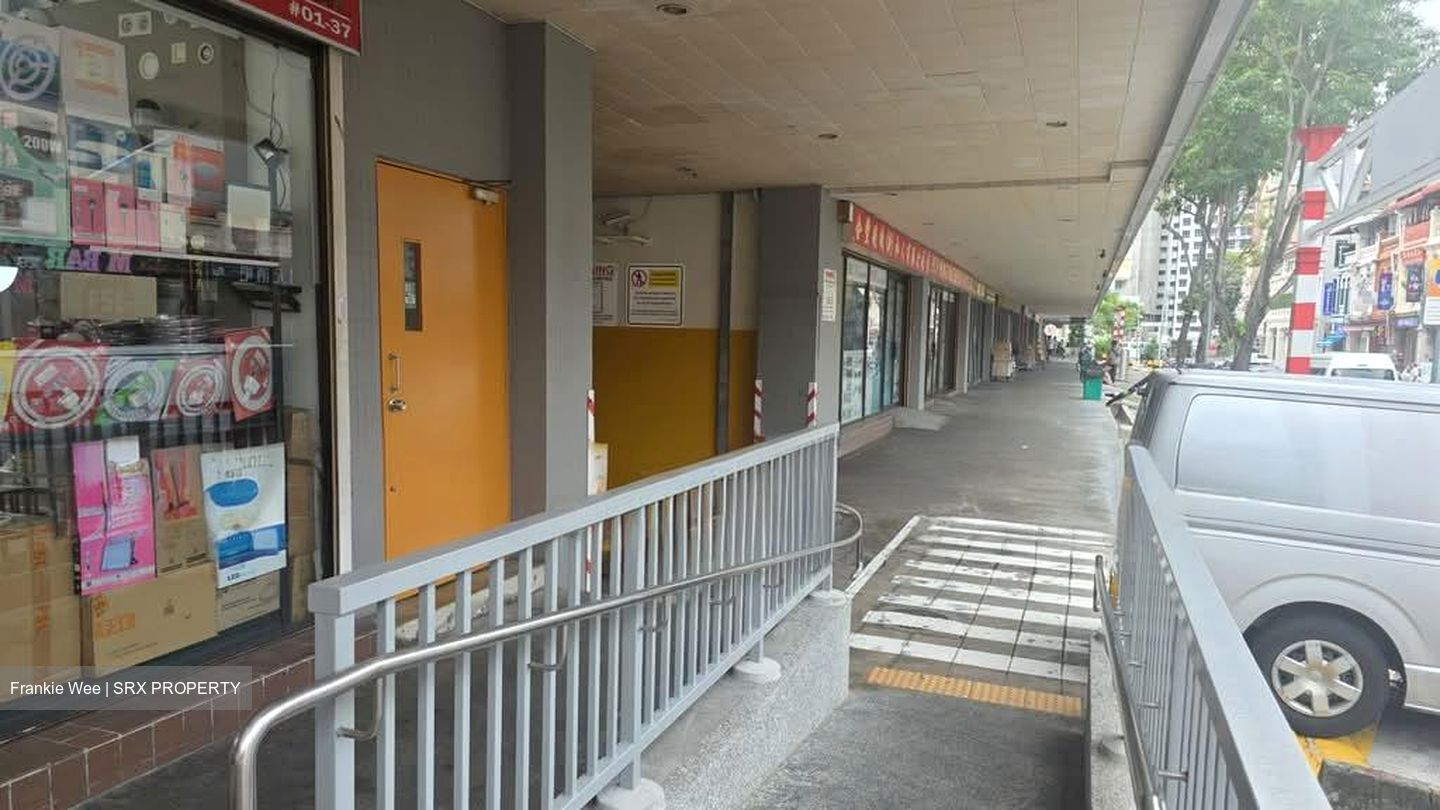 Jalan Besar Plaza (D8), Shop House #552448421